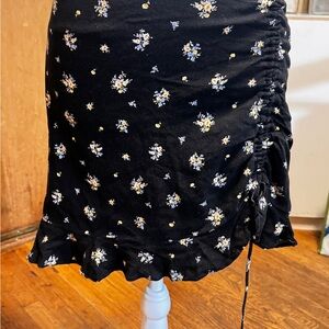 Forever 21 Black Floral Pencil Skirt
